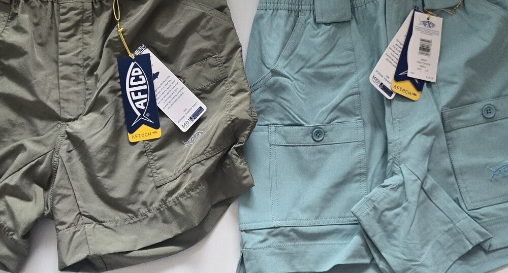 AFTCO Men's Olive and Teal Cargo Shorts